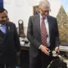 Presiden Prabowo Subianto tengah berbincang dengan Bill Gates, pendiri Microsoft sekaligus tokoh utama di bali