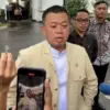 Menteri ATR/Kepala BPN Nusron Wahid menjawab pertanyaan wartawan saat dia ditemui di Istana Kepresidenan, Jaka