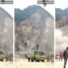 Insiden mengerikan terjadi terjadi di lokasi tambang batu alam Gunung Kuda.