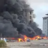 Kebakaran dilaporkan terjadi di Beer Sheva, Israel, usai terkena hantaman rudal Iran. (Foto: Instagram/@magen_