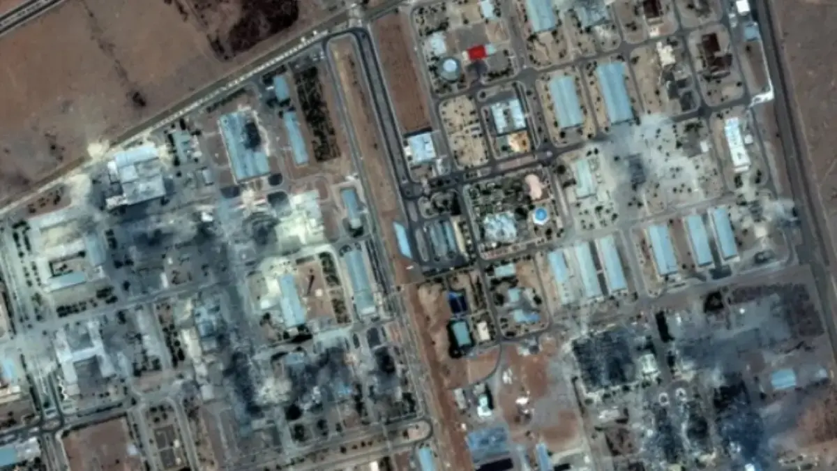 Fasilitas nuklir Isfahan yang hancur akibat serangan Midnight Hammer Amerika Serikat. Foto: Maxar Technology