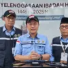 Dirjen Penyelenggaraan Haji dan Umrah Kemenag Hilman Latief (tengah). (Foto: MCH 2025)