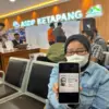 atini (60), warga Desa Yosomulyo, Kecamatan Gambiran, yang kehilangan kabar sang suami tercinta, Fauzey Bin Aw
