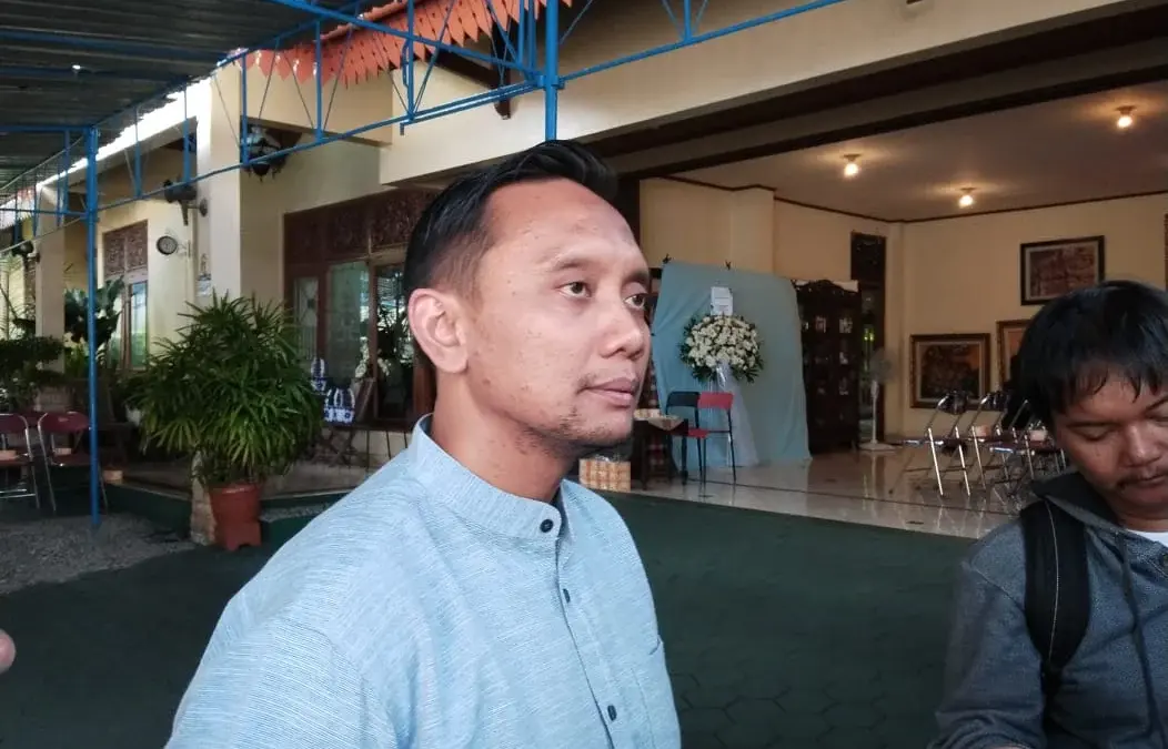 Kakak Ipar Arya Daru saat ditemui awak media di rumahnya wilayah Bantul