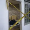 Kondisi kematian korban yang tidak wajar membuat banyak pihak berspekulasi bahwa Arya Daru menjadi korban pemb