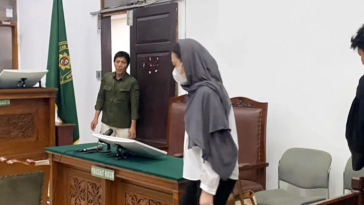 Terdakwa kasus judi daring (online/judol) Kementerian Komunikasi dan Digital (Komdigi) dalam tindak pidana pen