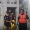 Warga Blok Ceblok, Desa Singajaya, Kabupaten Indramayu, Jawa Barat, digemparkan oleh penemuan mayat seorang wa