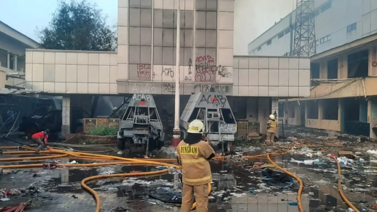 Kebakaran kantor gegana kramat. FOTO/command center damkar