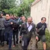 Suasana saat Tim gabungan Kodam IV/Diponegoro, Korem 072/Pamungkas, dan Kodim 0707/Wonosobo menangkap pria ber
