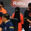 Laras Faizati Khairunnisa (belakang, kedua dari kiri).