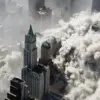 Dokumentasi New York Police Department (NYPD) diambil dari udara menunjukkan kepulan debu dan asap tak lama se