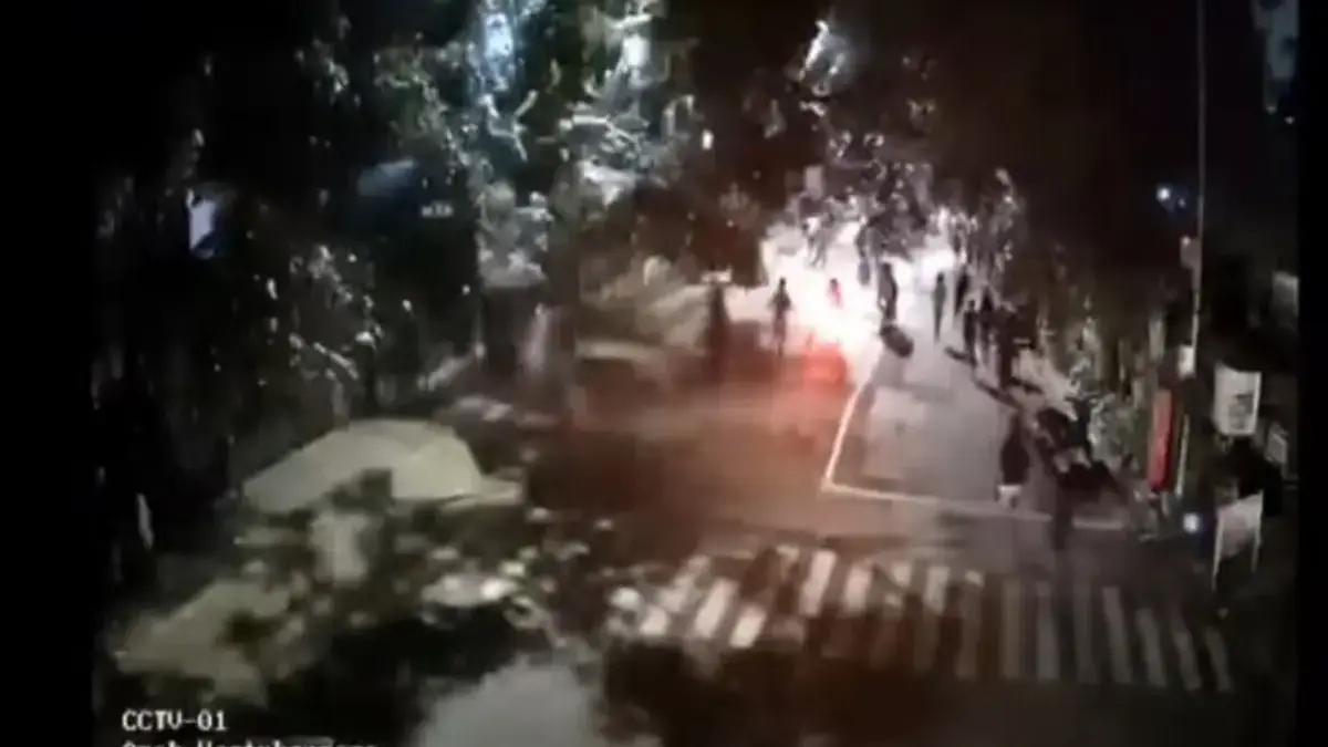 Beredar video yang menyebut polisi menembaki kampus Universitas Islam Bandung (Unisba) dan Universitas Pasunda
