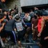 Rumah anggota DPR RI sampai Menteri Keuangan Sri Mulyani tak luput dari aksi penjarahan oleh masyarakat.