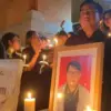 Mahasiswa dan alumni Fakultas Ilmu Sosial dan Ilmu Politik Universitas Udayana menggelar Renungan Malam untuk