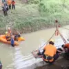 Suasana Gladi Kesiapsiagaan Penanggulangan Bencana Banjir yang digelar di Lapangan Kebon Pelok Kota Cirebon. (