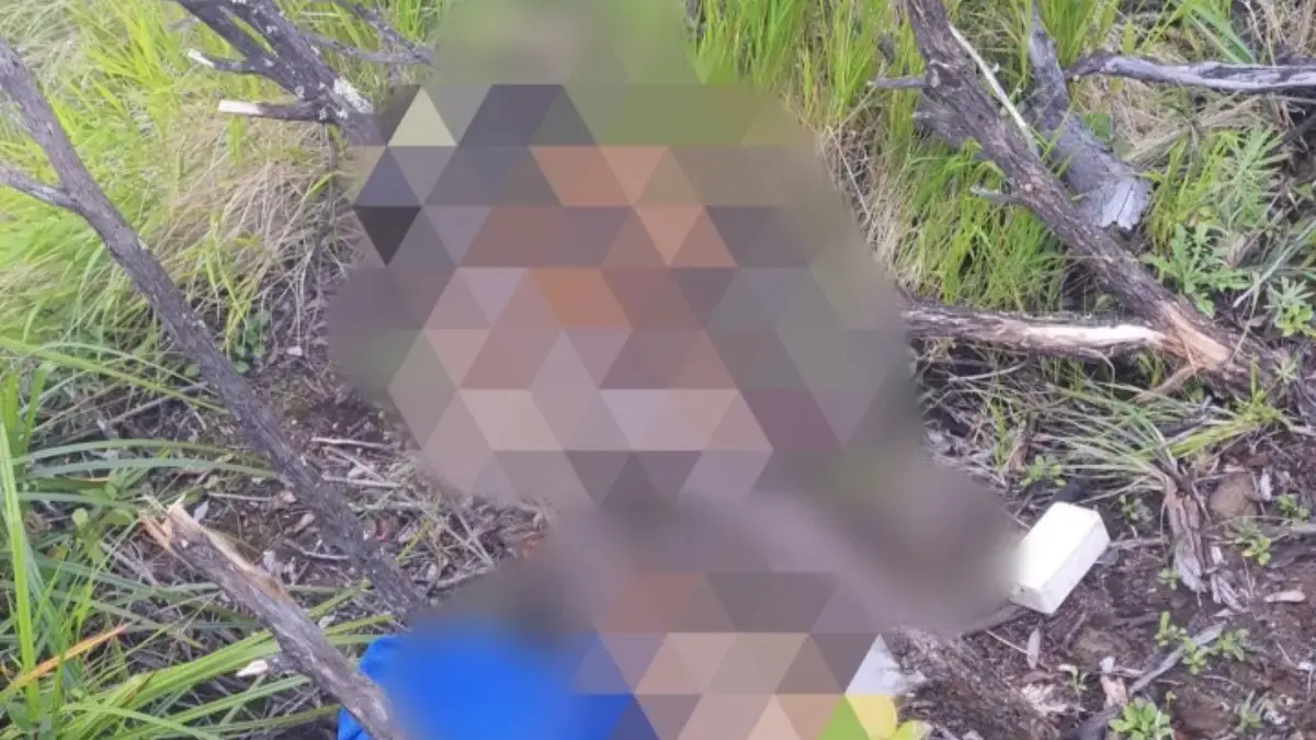 Sesosok mayat berjenis kelamin laki-laki ditemukan dalam kondisi memprihatinkan di kawasan Puncak Linggajati,