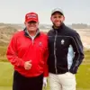 Donald Trump (kiri) bersama anaknya Eric Trump (kanan). instagram/erictrump