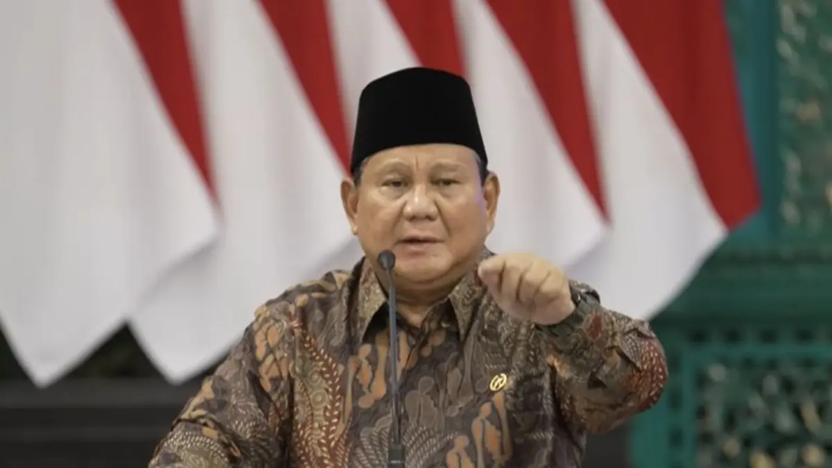 Presiden Prabowo Subianto saat menghadiri Sidang Kabinet Paripurna di Istana Negara, Jakarta, Senin (20/10/202