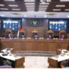 Suasana sidang Kode Etik Penyelenggara Pemilu (KEPP) di Ruang Sidang DKPP, Jakarta, Selasa (21/10/2025). (Foto