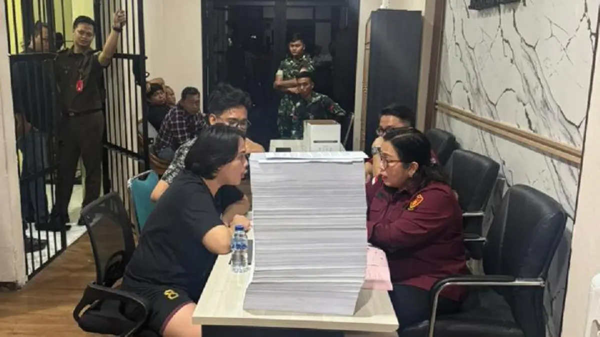 Kejaksaan menerima pelimpahan berkas tahap II 30 tersangka kasus kerusuhan demonstrasi akhir Agustus 2025, di