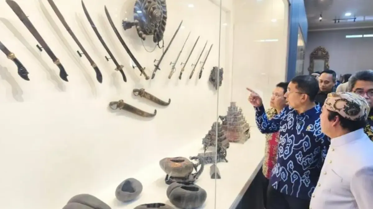 Ruang Pameran Museum Gedung Pusaka Keraton Kanoman Cirebon, Fadli Zon Soroti Potensi Ekonomi Budaya Ruang Pameran Tetap Museum Gedung Pusaka Keraton Kanoman Cirebon