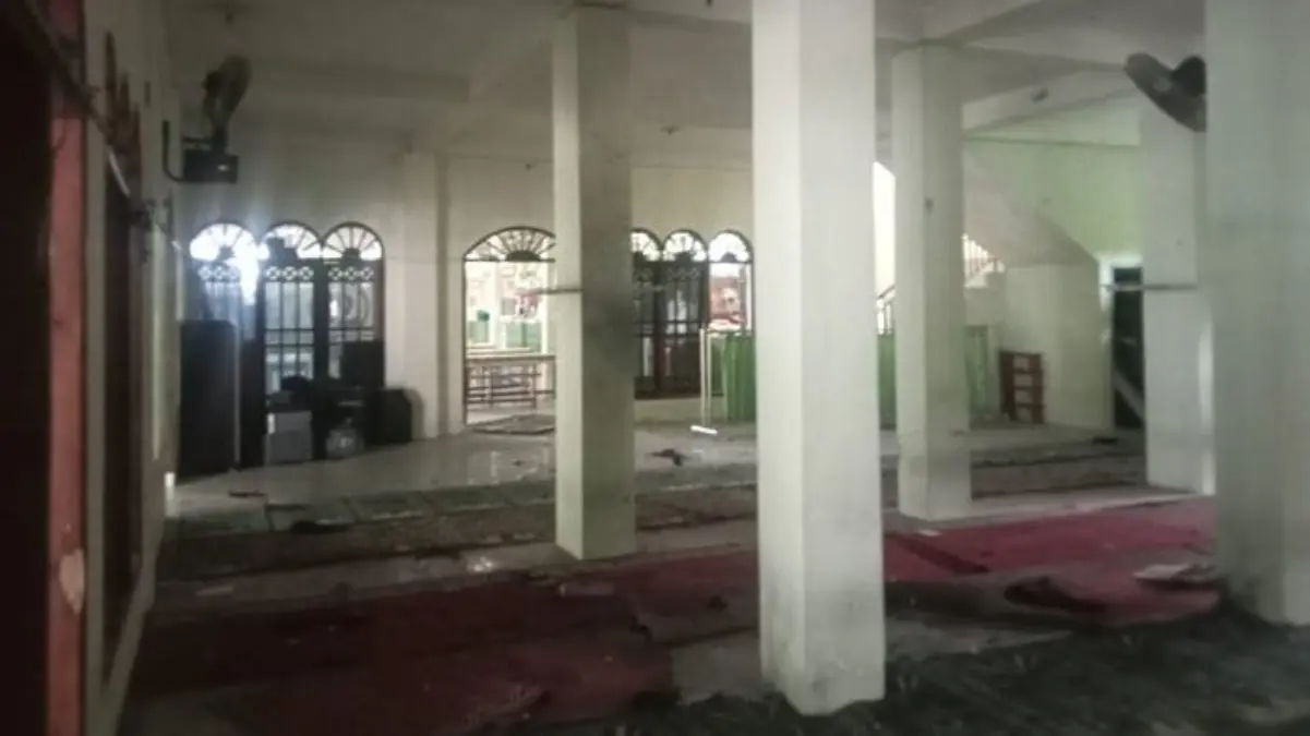 Ledakan SMAN 72 Jakarta Usai Khotbah Salat Jumat Lokasi Tempat Kejadian Perkara ledakan di masjid SMAN 72 Jakarta Utara, Jumat (7/11/2025). (Dok. Istimewa)