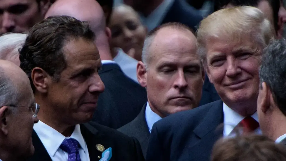 Pilwalkot New York: Trump Bagai Pedang Bermata Dua, Perluas Dukungan atau Merusak Citra Cuomo Andrew Cuomo dan Donald Trump di Peringatan 9/11 pada 11 September 2016.( Brendan Smialowski / AFP melalui Get