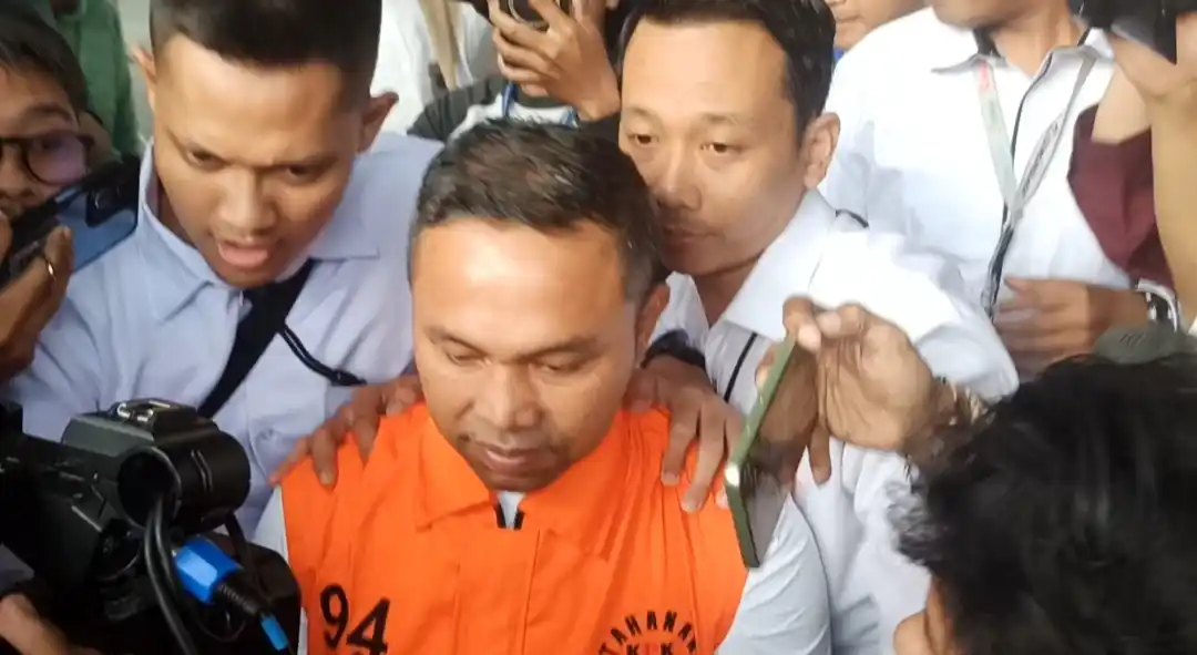 Cari Bukti Kasus Pemerasan, KPK Gerak Cepat Geledah Rumah Dinas Gubernur Riau Gubernur Riau, Abdul Wahid