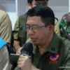 Kepala BNPB Letjen TNI Suharyanto saat rapat terbatas dengan Presiden Prabowo Subianto di Pangkalan Udara Sult
