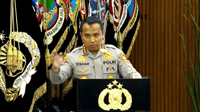 Tahun 2025: Densus 88 Tangani 68 Anak Terpapar Ideologi Neo-Nazi dan Penangkapan Terorisme Jelang Nataru Kabareskrim Polri Komjen Pol Syahardiantono memberikan sambutan pada Rilis AKhir Tahun Polri 2025 di Mabes Pol
