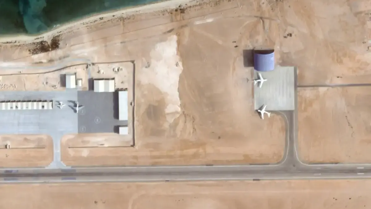 Gambar satelit selebaran dari Planet Labs PBC 2025 ini menunjukkan pangkalan yang dikelola UEA di Bosaso, Soma