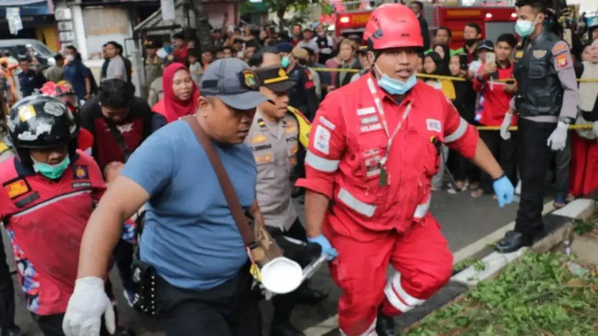 Manajemen Terra Drone Indonesia Buka Suara Terkait Peristiwa Kebakaran Akibatkan 22 Orang Tewas Tim Palang Merah Indonesia (PMI) DKI Jakarta melaporkan bahwa pada Selasa, 9 Desember 2025, telah terjadi keba