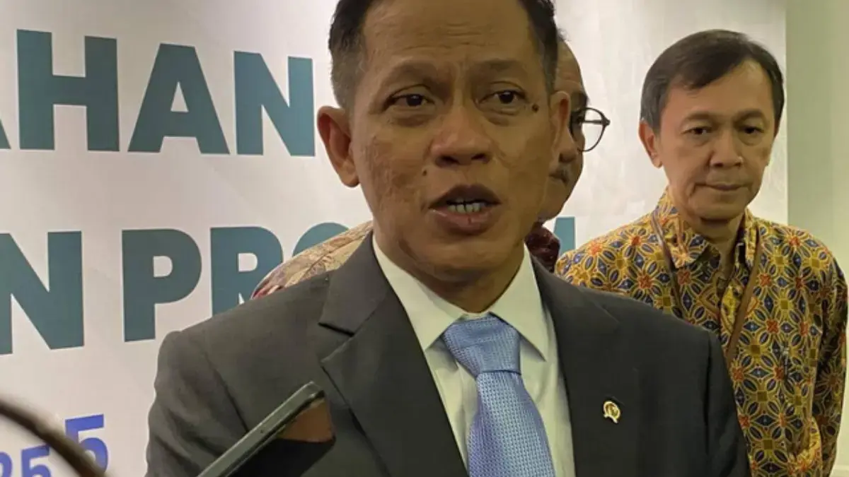 Menteri Lingkungan Hidup (LH) merangkap Kepala Badan Pengendalian Lingkungan Hidup (BPLH), Hanif Faisol Nurofi