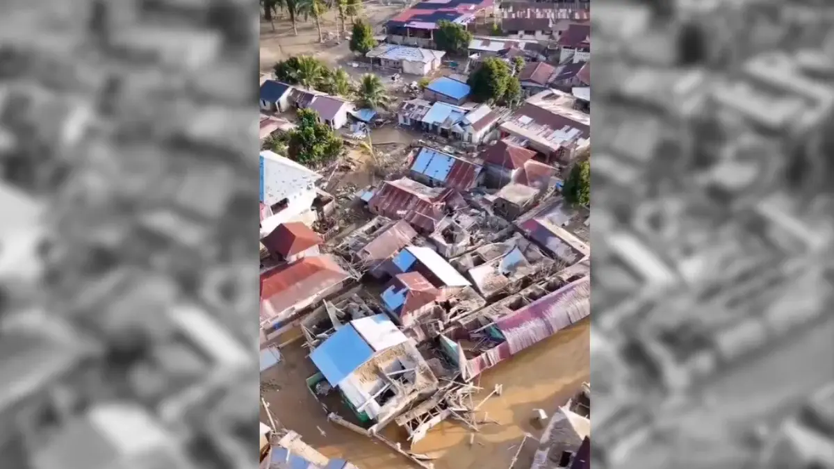 Penampakan sejumlah rumah warga yang terendam banjir di Aceh Tamiang. (X: @ilhamainul38891)