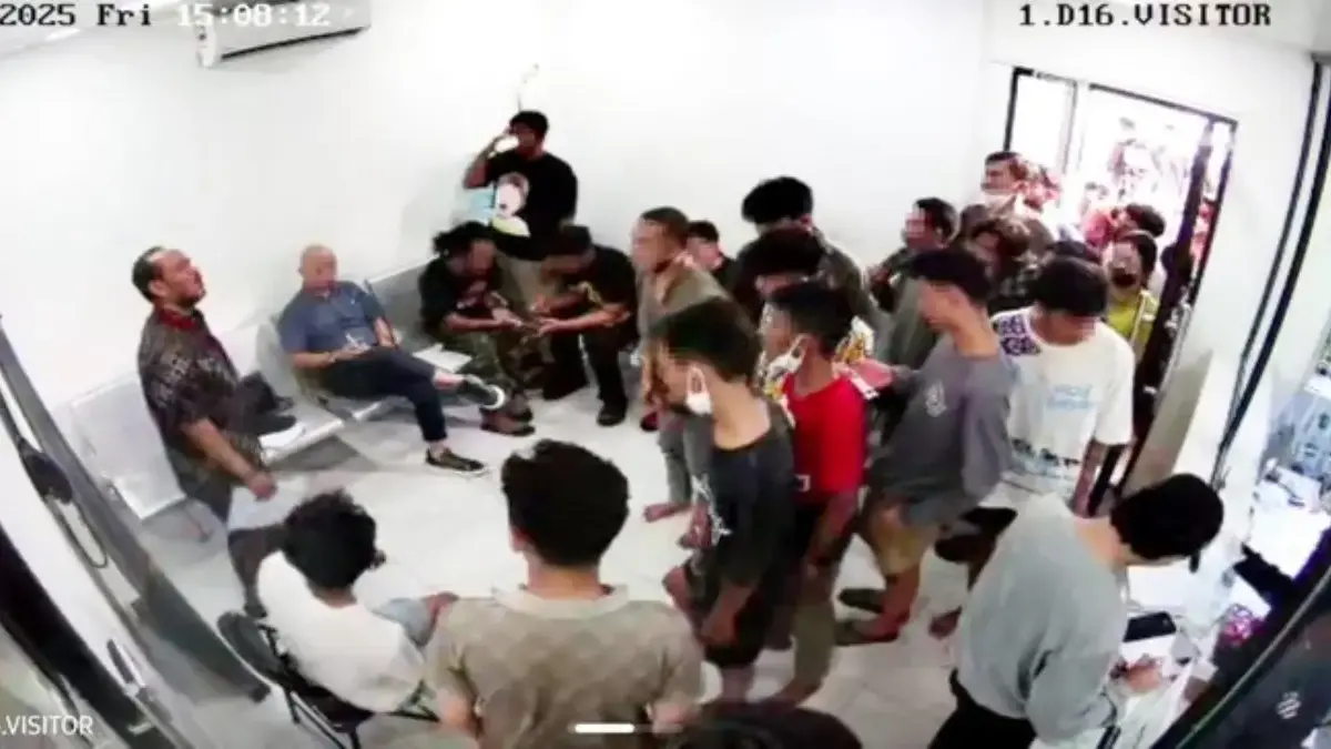 Kemlu RI memulangkan sembilan WNI dari Kamboja, dengan tujuh di antaranya diduga diperkerjakan di sentra penip