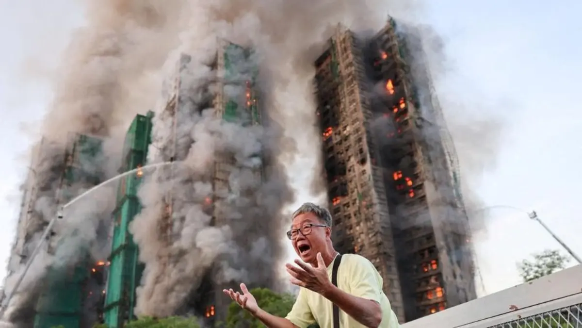 Kebakaran besar menghanguskan sejumlah blok apartemen di kompleks permukiman di Hong Kong pada Rabu (26/11/202