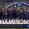 Para pemain PSG melakukan selebrasi usai menjadi juara Piala Interkontinental. (FIFA/FIFA via Getty Images)