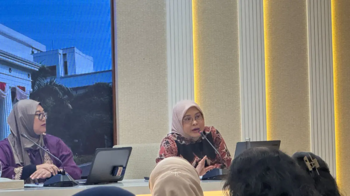 WNI Ditangkap di Yordania Diduga Terindikasi ISIS, Kemlu Pastikan Pendampingan Hukum dan Pelindungan Anak Plt Direktur Perlindungan Warga Negara Indonesia (PWNI) Kementerian Luar Negeri Heni Hamidah memberikan ketera