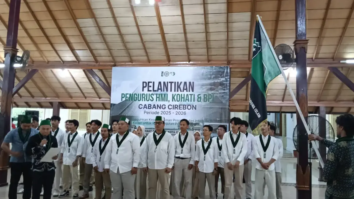 Himpunan Mahasiswa Islam (HMI) dan Kohati Cabang Cirebon periode 2025-2026 resmi dilantik, kegiatan tersebut b