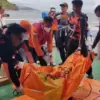 Tim SAR gabungan menemukan satu jenazah korban kapal tenggelam KM Putri Sakinah di Labuan Bajo, NTT. (Foto: is